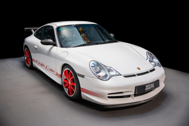 Porsche 911 GT3 RS-2004-White With Red Script