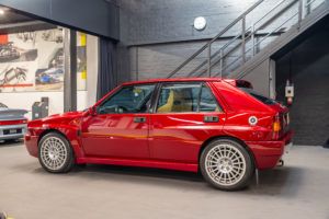 Car-Lancia Delta Intergrale-gallery