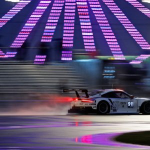 News-Porsche on the podium at Daytona after strong team effort