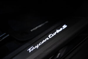 Car-Taycan T/S Sport Turismo-gallery